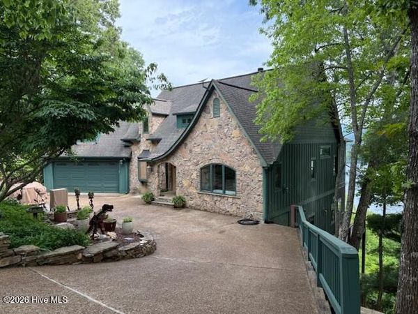 39 Cheoah Trail , Lake Santeetlah, NC 28771