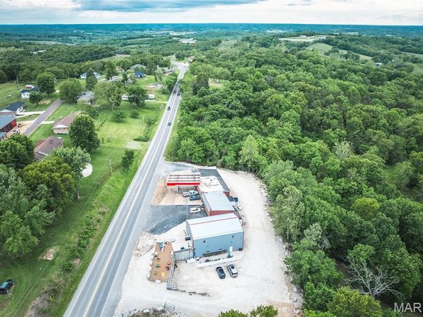 2253 Loose Creek Highway , Loose Creek, MO 65054