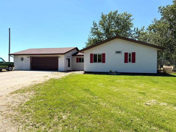 19551 197th Avenue , Greenbush, MN 56726