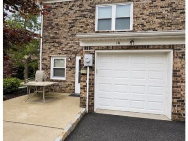 14 Yarmouth Ct, Scotch Plains, NJ 07076