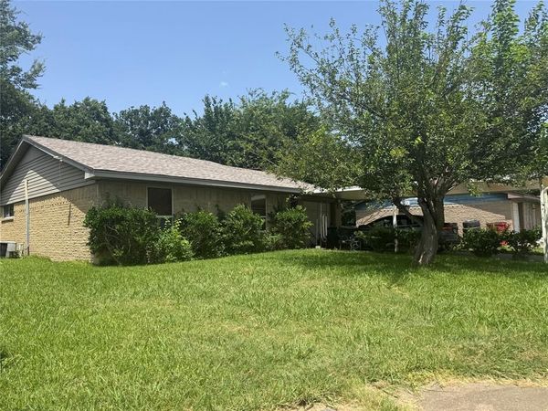 309 Dogwood Lane , Wilmer, TX 75172