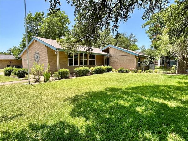 416 Jones Street, Hamilton, TX 76531