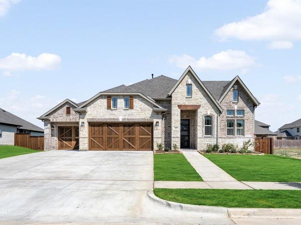2402 Avalon Drive, Mansfield, TX 76084