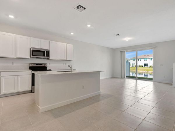 539 SE Rivergrass Street, Port St. Lucie, FL 34984