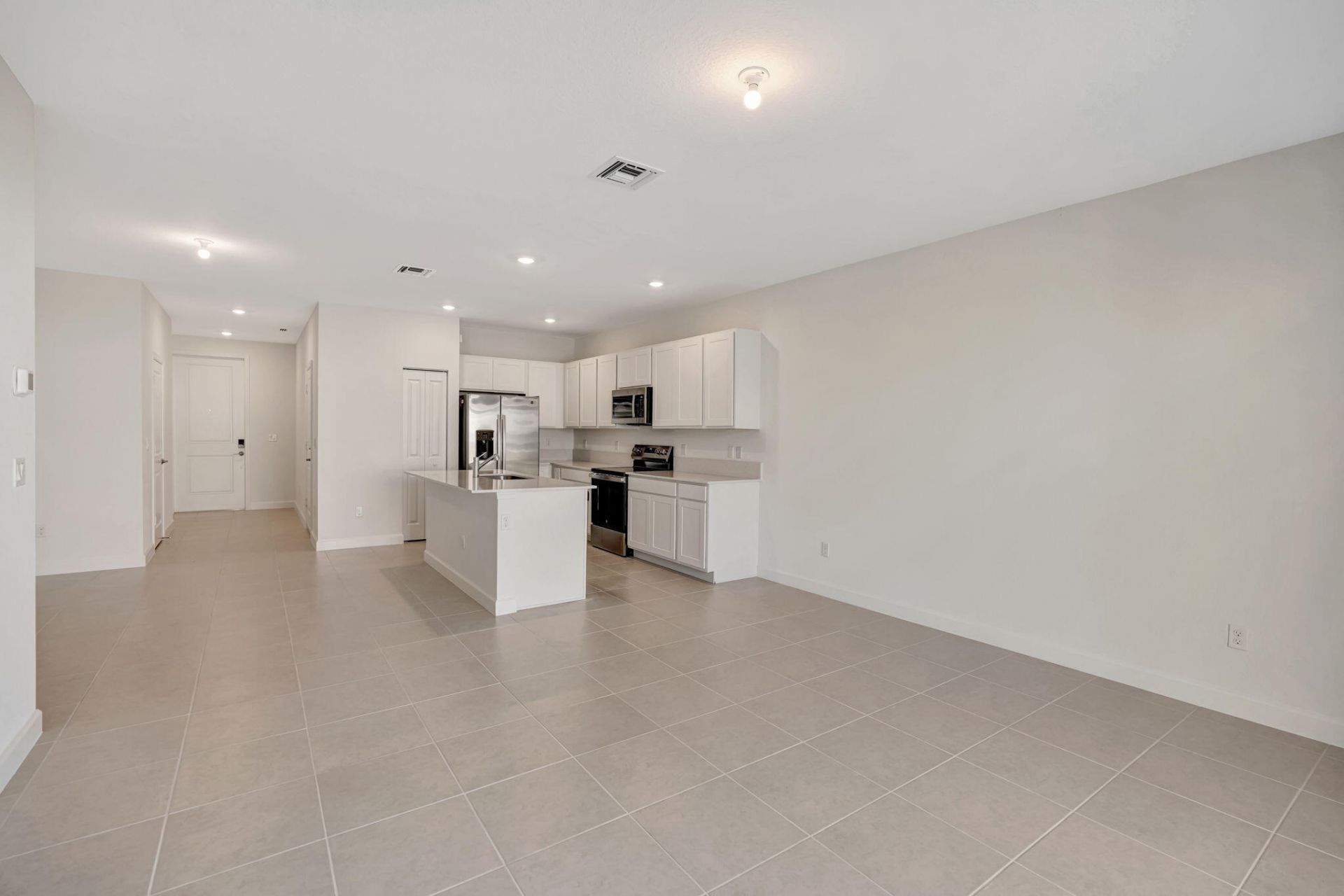 539 SE Rivergrass Street, Port Saint Lucie, FL 34984 Photo