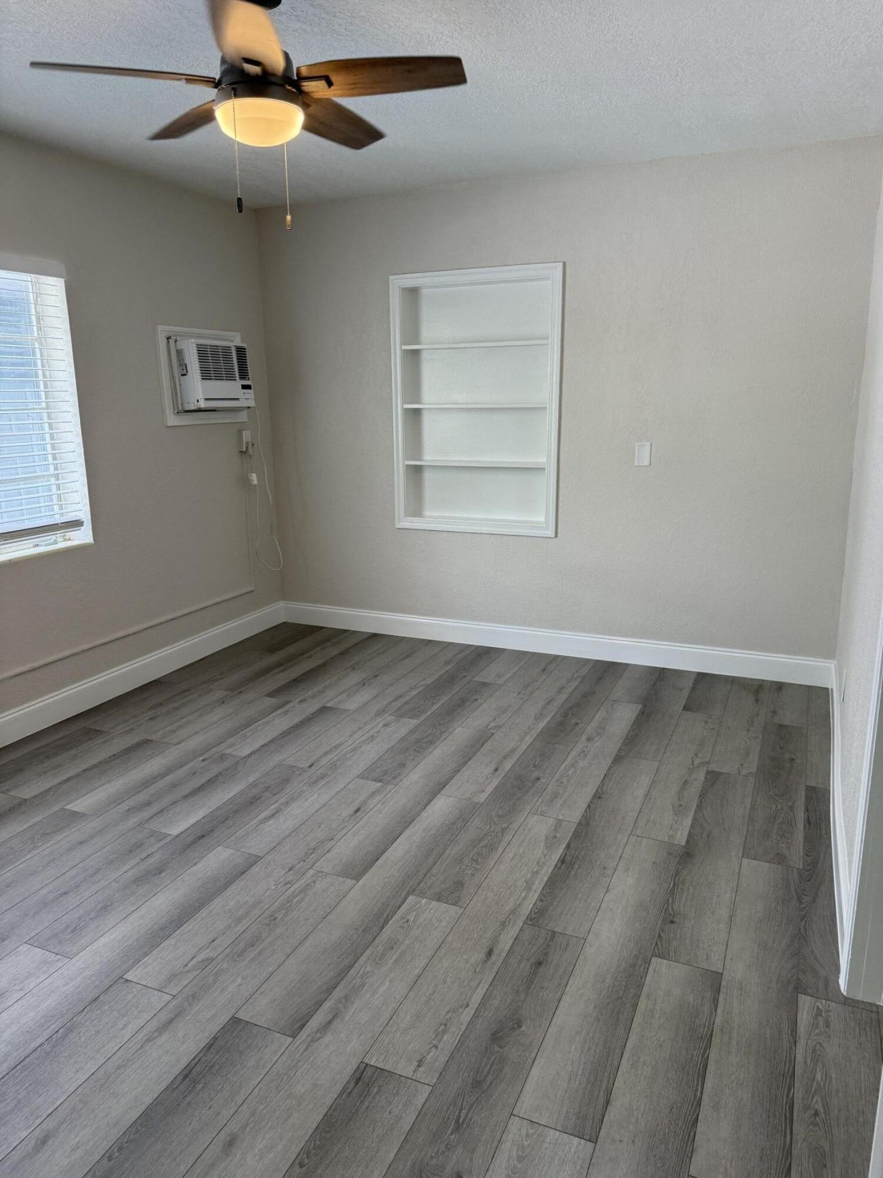 112 Lake Avenue, Unit 1, Lake Worth Beach, FL 33460 Photo