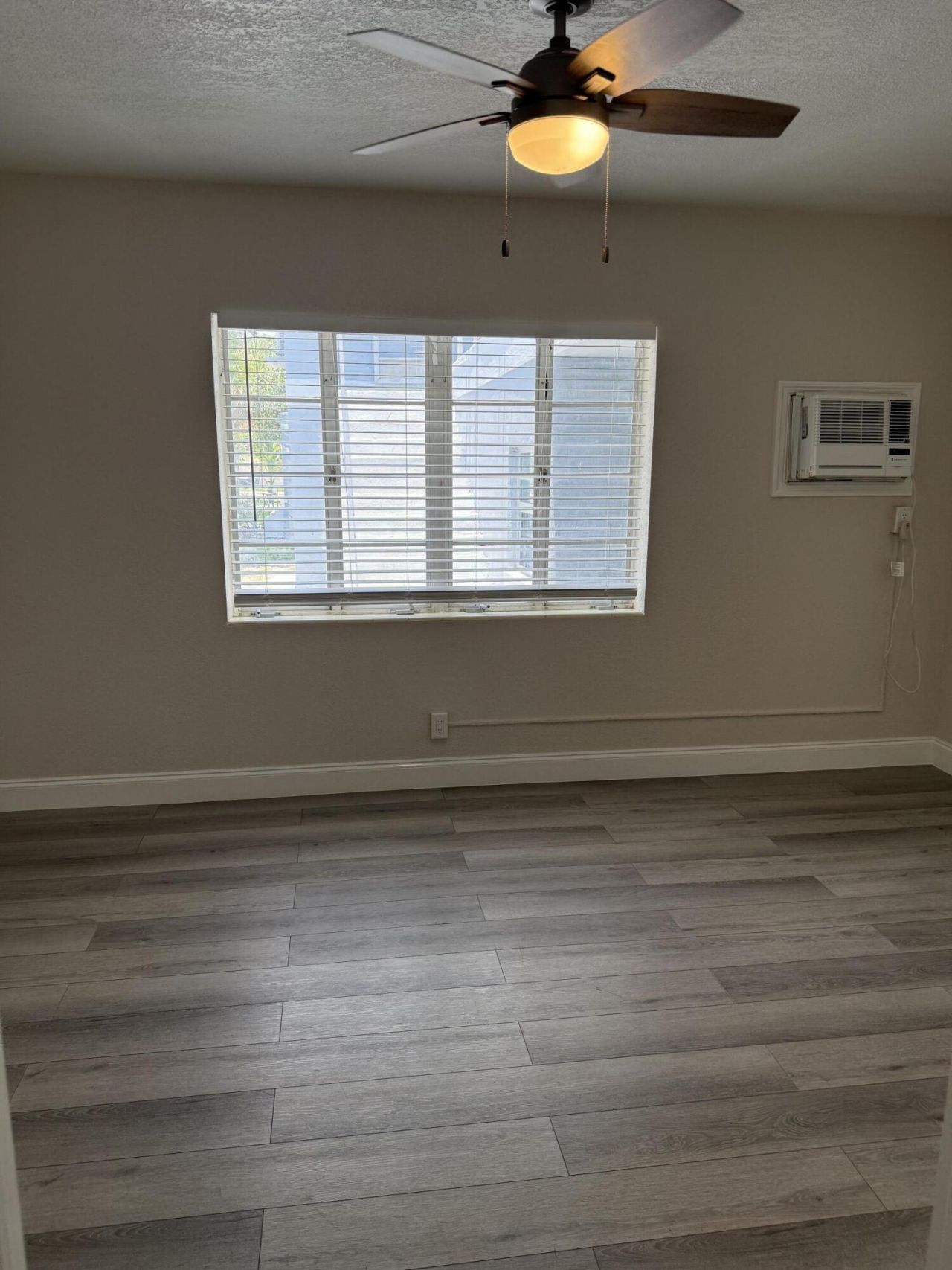 112 Lake Avenue, Unit 1, Lake Worth Beach, FL 33460 Photo