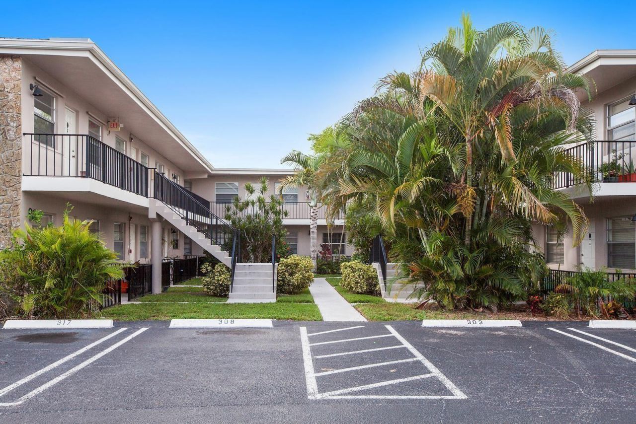 1230 Old Boynton Road, Unit 206, Boynton Beach, FL 33426 Photo
