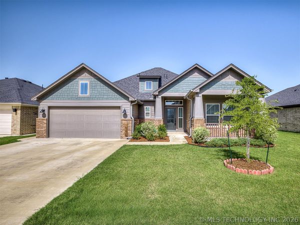 16236 S 89th East Avenue , Bixby, OK 74008