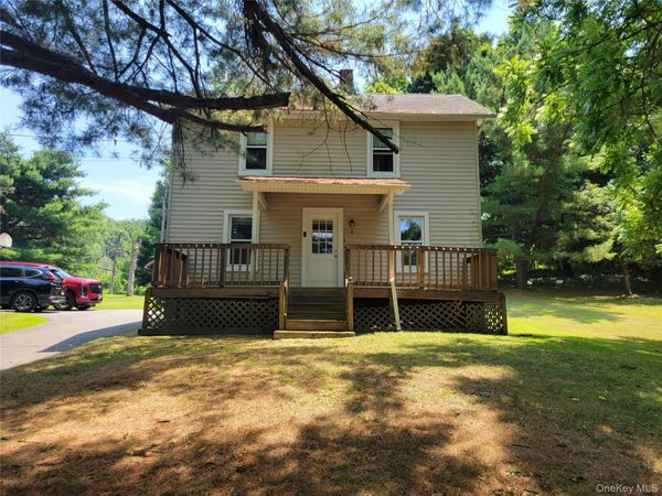 3 Albertson Road , Marlboro, NY 12542