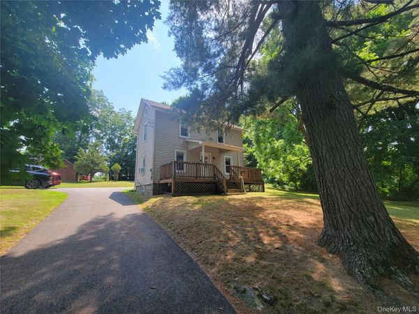 3 Albertson Road , Marlboro, NY 12542