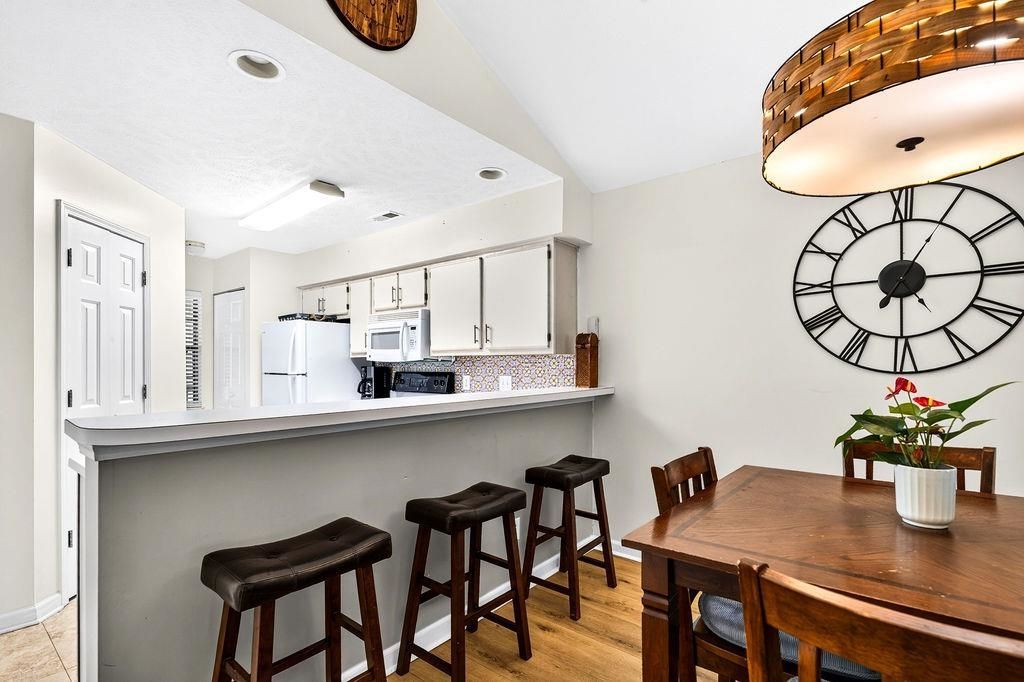 366 Pinehurst Ln. Photo 11