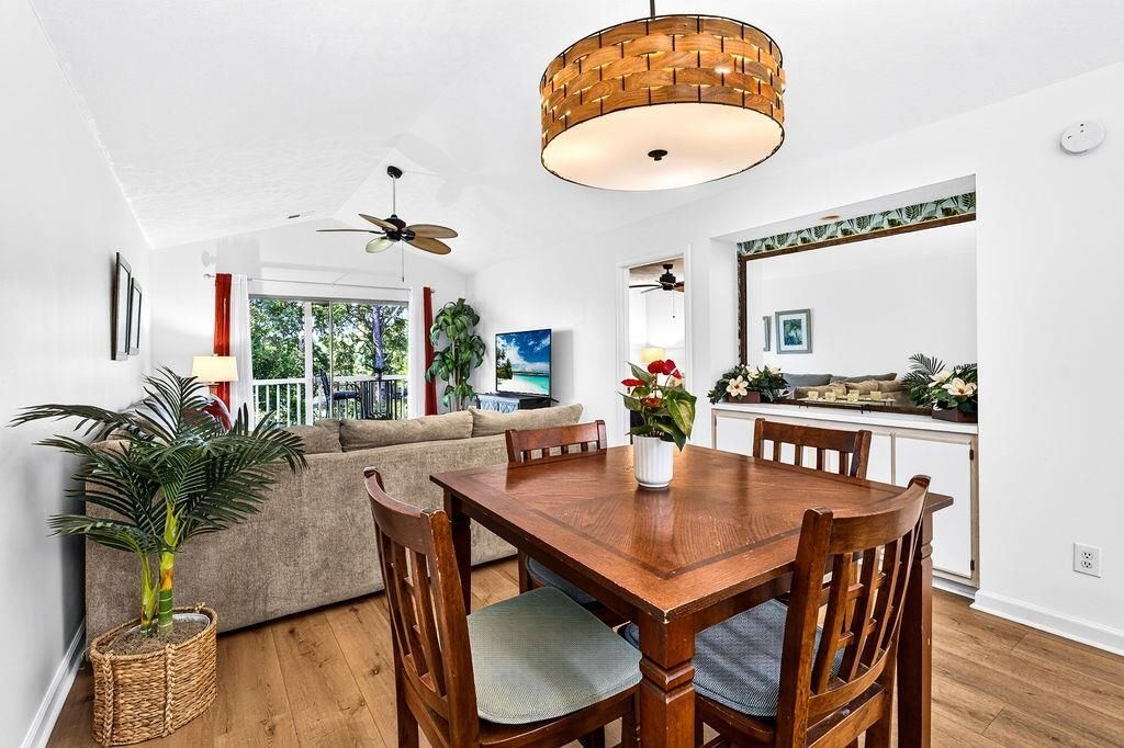 366 Pinehurst Ln. Photo 13