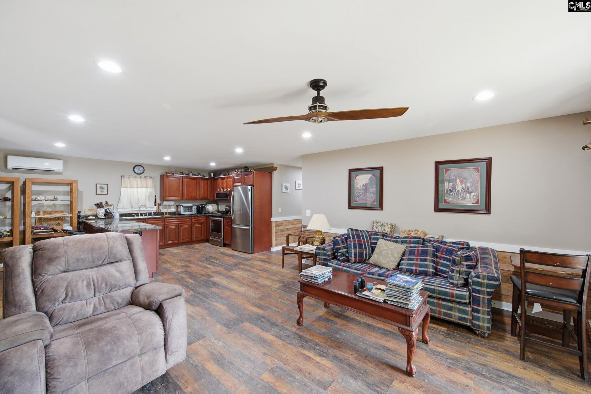 1579 Rockton Thruway Road Photo 25