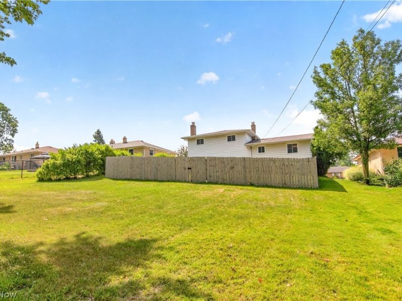 5040 Sandy Hook Drive, Parma, OH 44134 Photo 31
