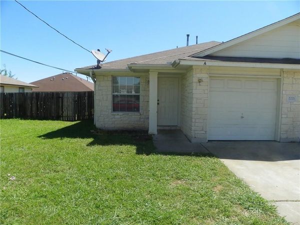 2221 CREEKSIDE LN, Unit A, Georgetown, TX 78626