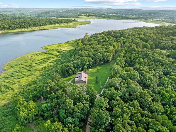 7658 Trout Pond Road , Lead Hill, AR 72644