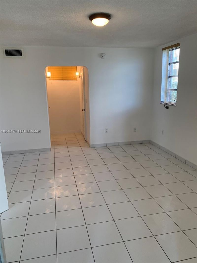 2861 Leonard Dr , Unit F301, Aventura, FL 33160 Photo
