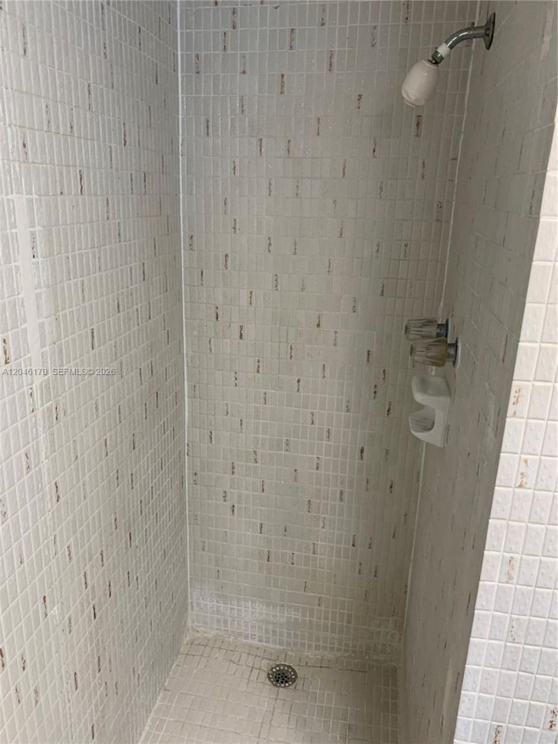 2861 Leonard Dr , Unit F301, Aventura, FL 33160 Photo