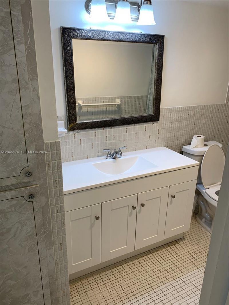 2861 Leonard Dr , Unit F301, Aventura, FL 33160 Photo