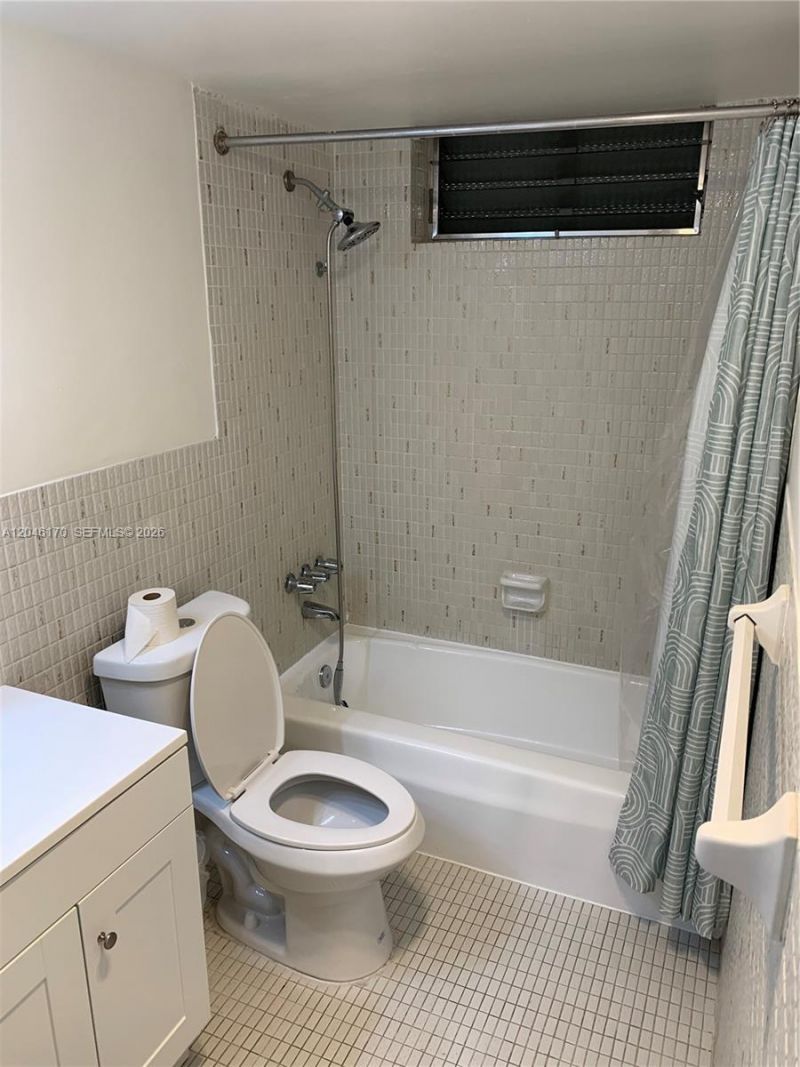 2861 Leonard Dr , Unit F301, Aventura, FL 33160 Photo