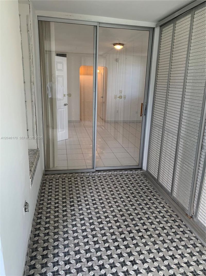 2861 Leonard Dr , Unit F301, Aventura, FL 33160 Photo