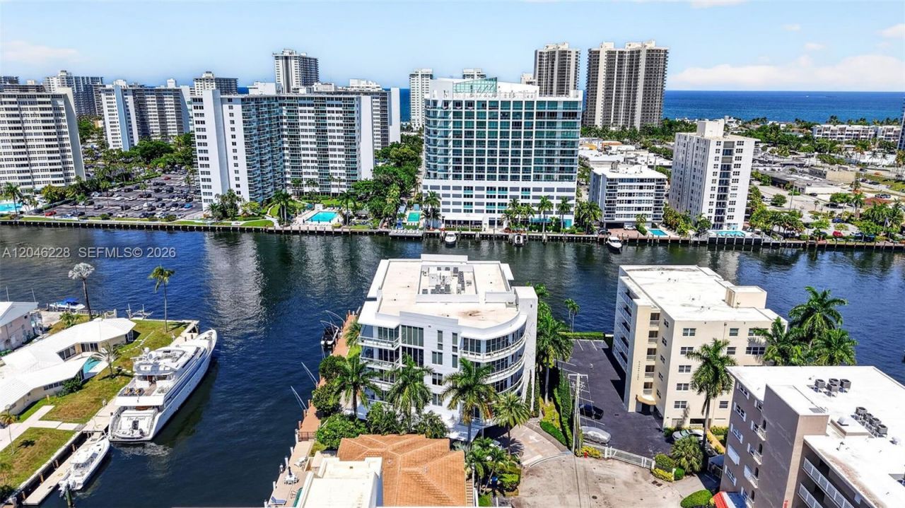 2895 NE 33rd Ct, Unit 3A, Fort Lauderdale, FL 33306 Photo