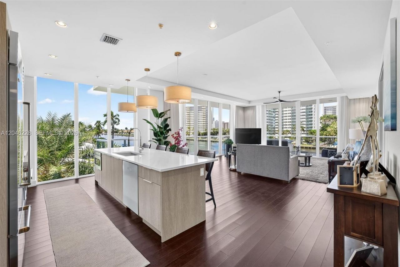 2895 NE 33rd Ct, Unit 3A, Fort Lauderdale, FL 33306 Photo