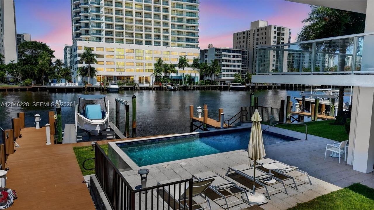 2895 NE 33rd Ct, Unit 3A, Fort Lauderdale, FL 33306 Photo