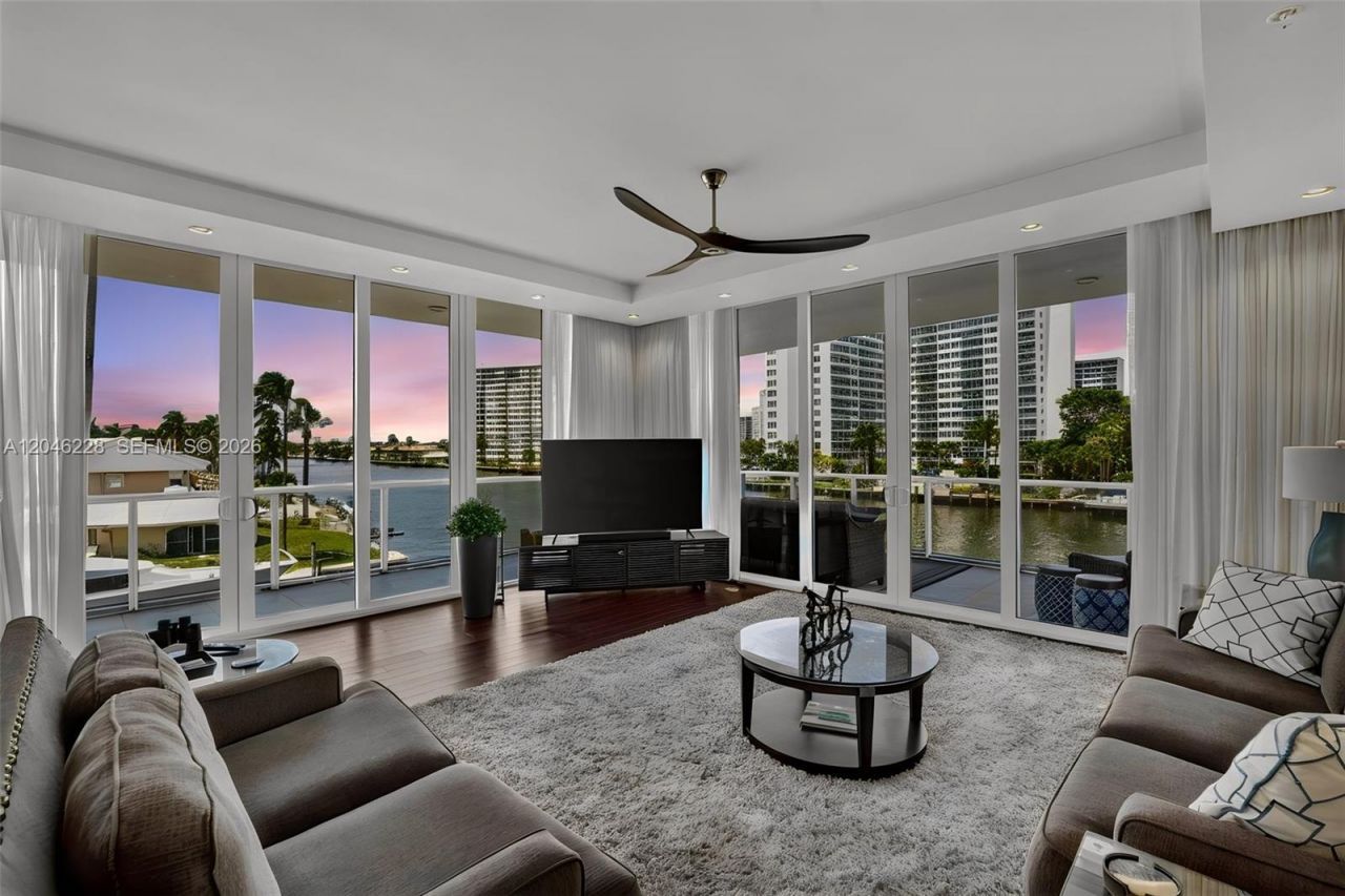 2895 NE 33rd Ct, Unit 3A, Fort Lauderdale, FL 33306 Photo