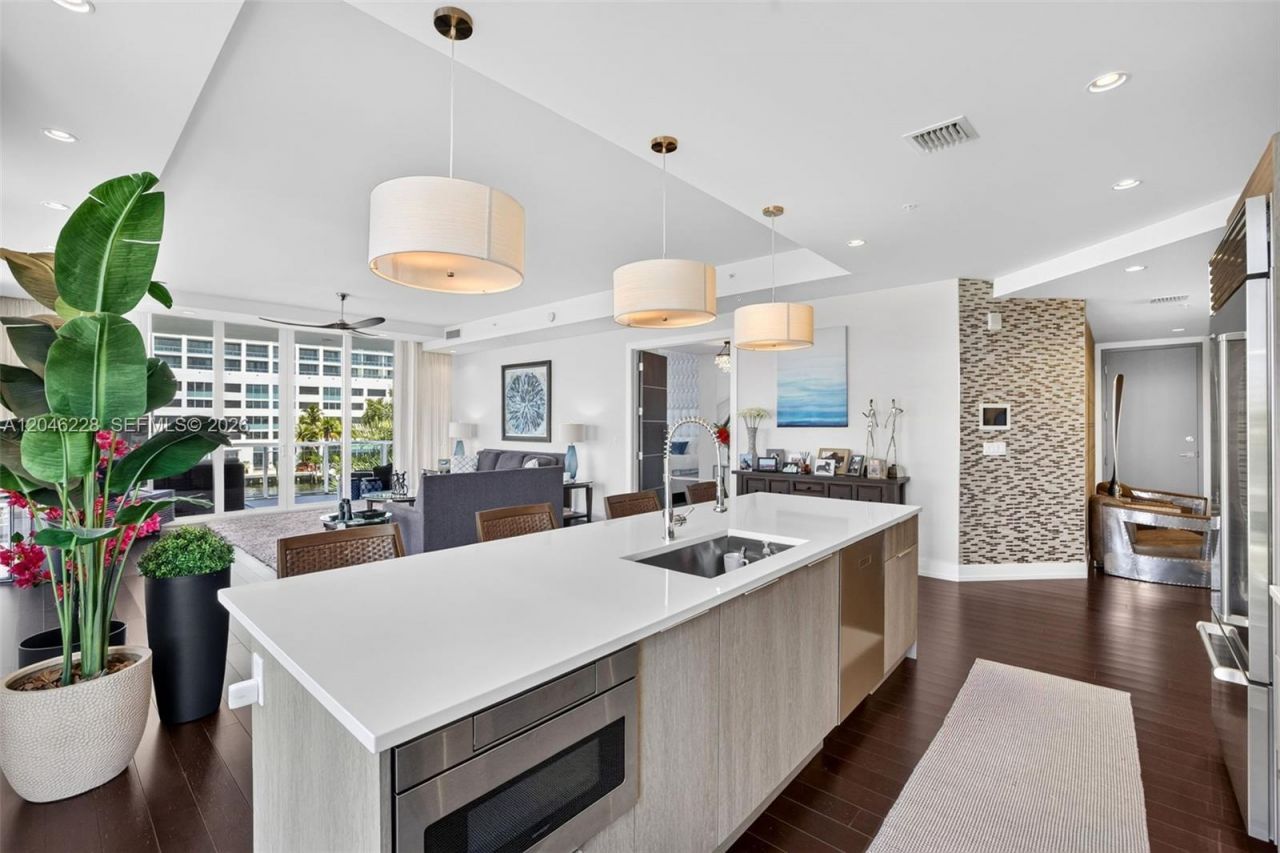 2895 NE 33rd Ct, Unit 3A, Fort Lauderdale, FL 33306 Photo