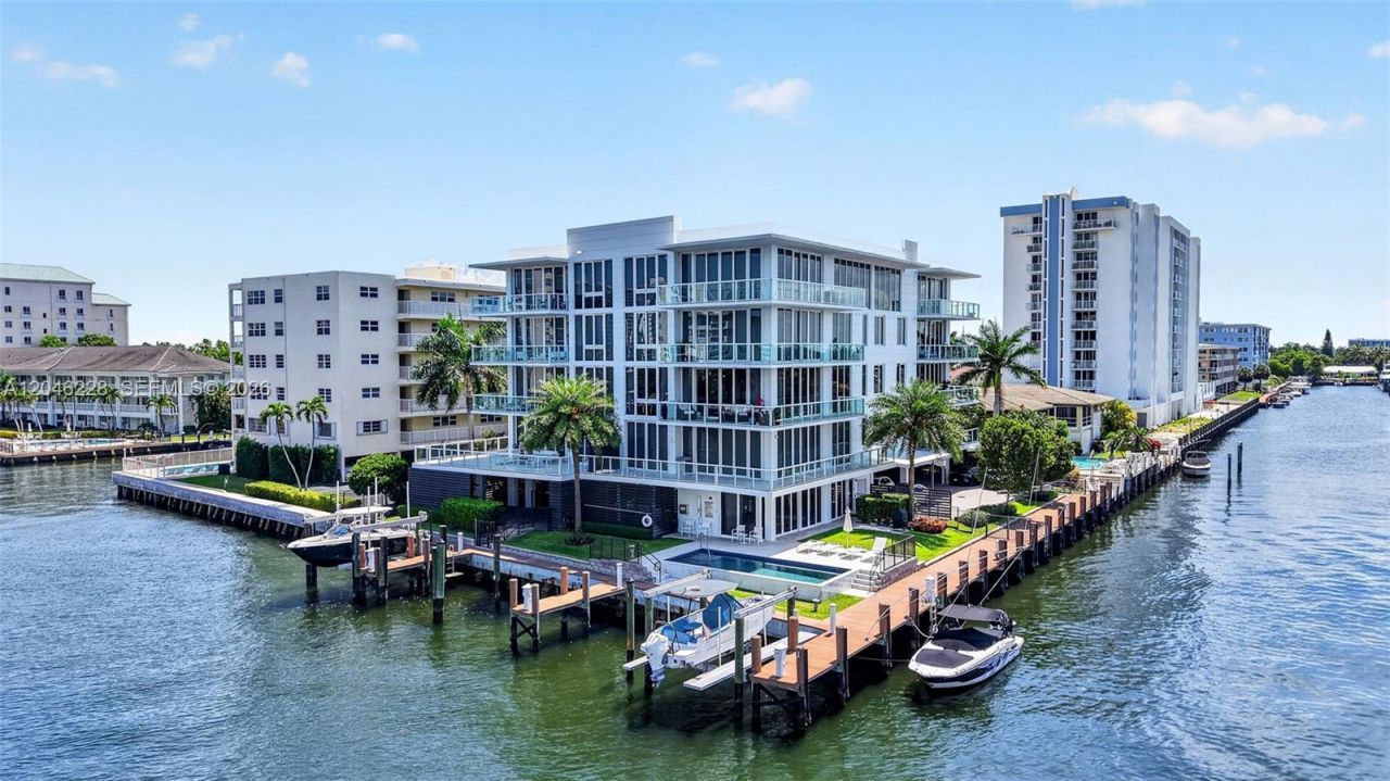 2895 NE 33rd Ct, Unit 3A, Fort Lauderdale, FL 33306 Photo