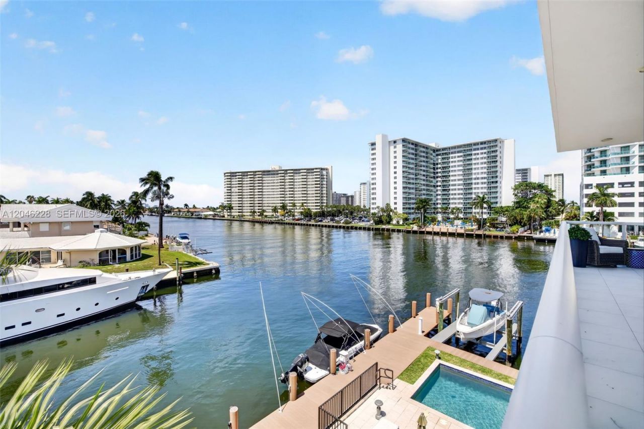 2895 NE 33rd Ct, Unit 3A, Fort Lauderdale, FL 33306 Photo