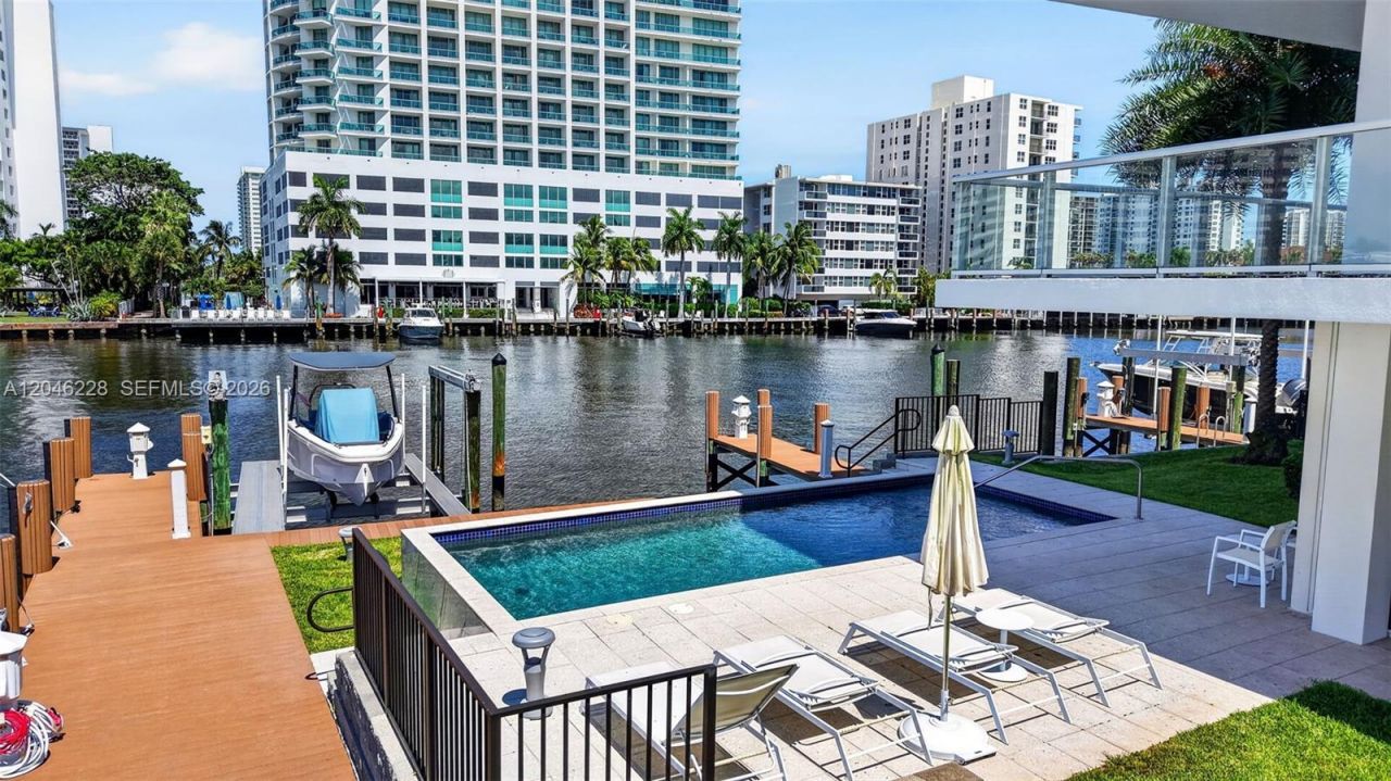 2895 NE 33rd Ct, Unit 3A, Fort Lauderdale, FL 33306 Photo