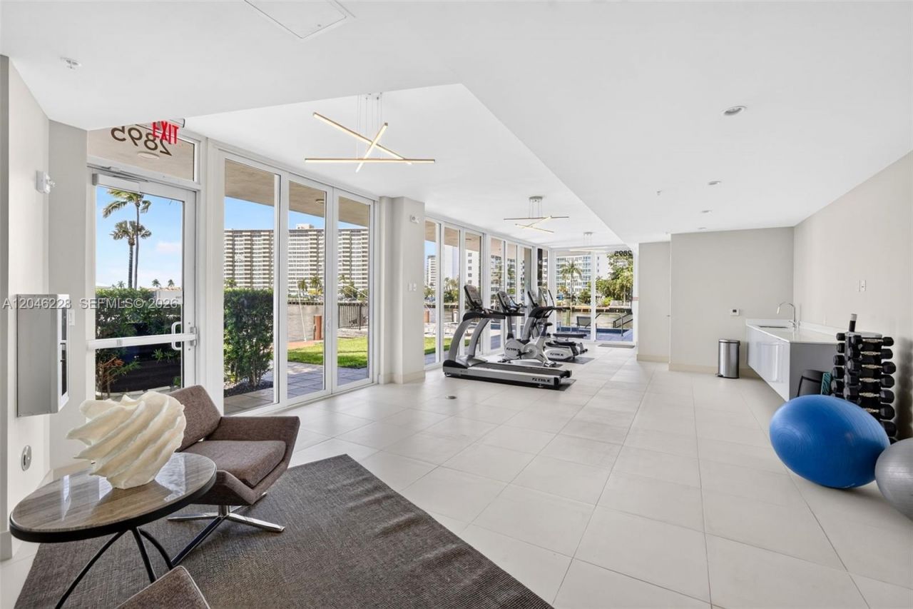 2895 NE 33rd Ct, Unit 3A, Fort Lauderdale, FL 33306 Photo