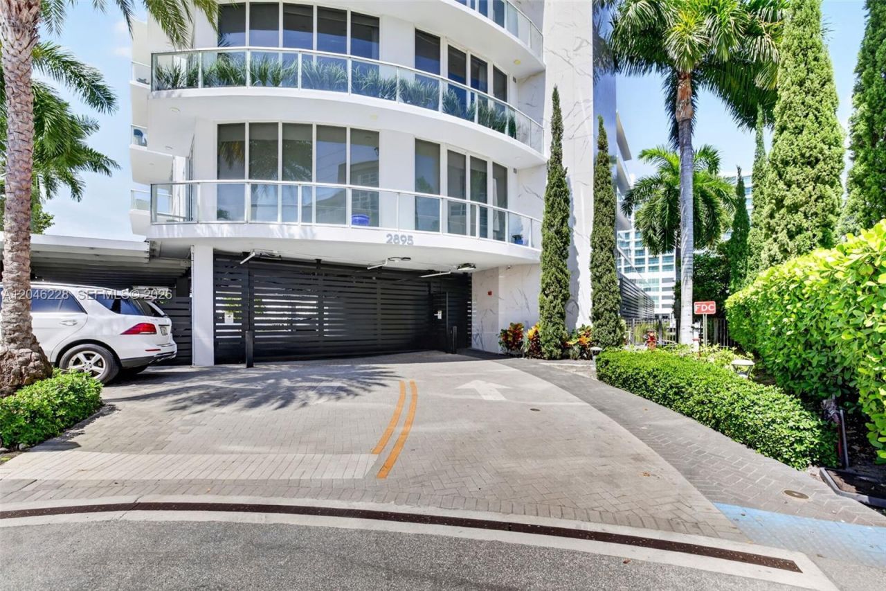 2895 NE 33rd Ct, Unit 3A, Fort Lauderdale, FL 33306 Photo