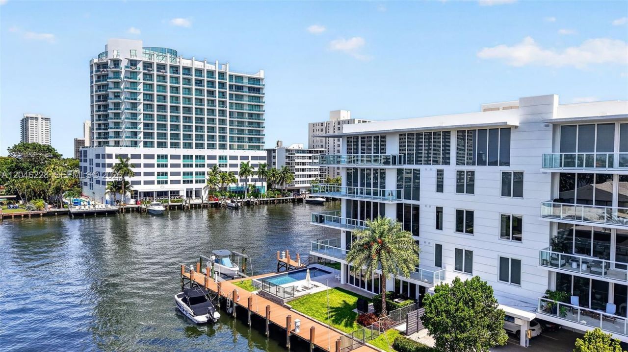 2895 NE 33rd Ct, Unit 3A, Fort Lauderdale, FL 33306 Photo