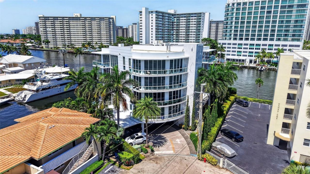 2895 NE 33rd Ct, Unit 3A, Fort Lauderdale, FL 33306 Photo