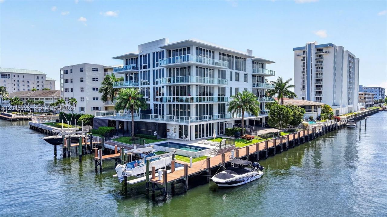 2895 NE 33rd Ct, Unit 3A, Fort Lauderdale, FL 33306 Photo