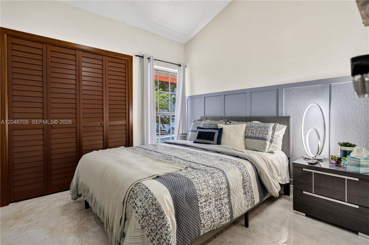2620 Buttonwood Ave , Miramar, FL 33025 Photo