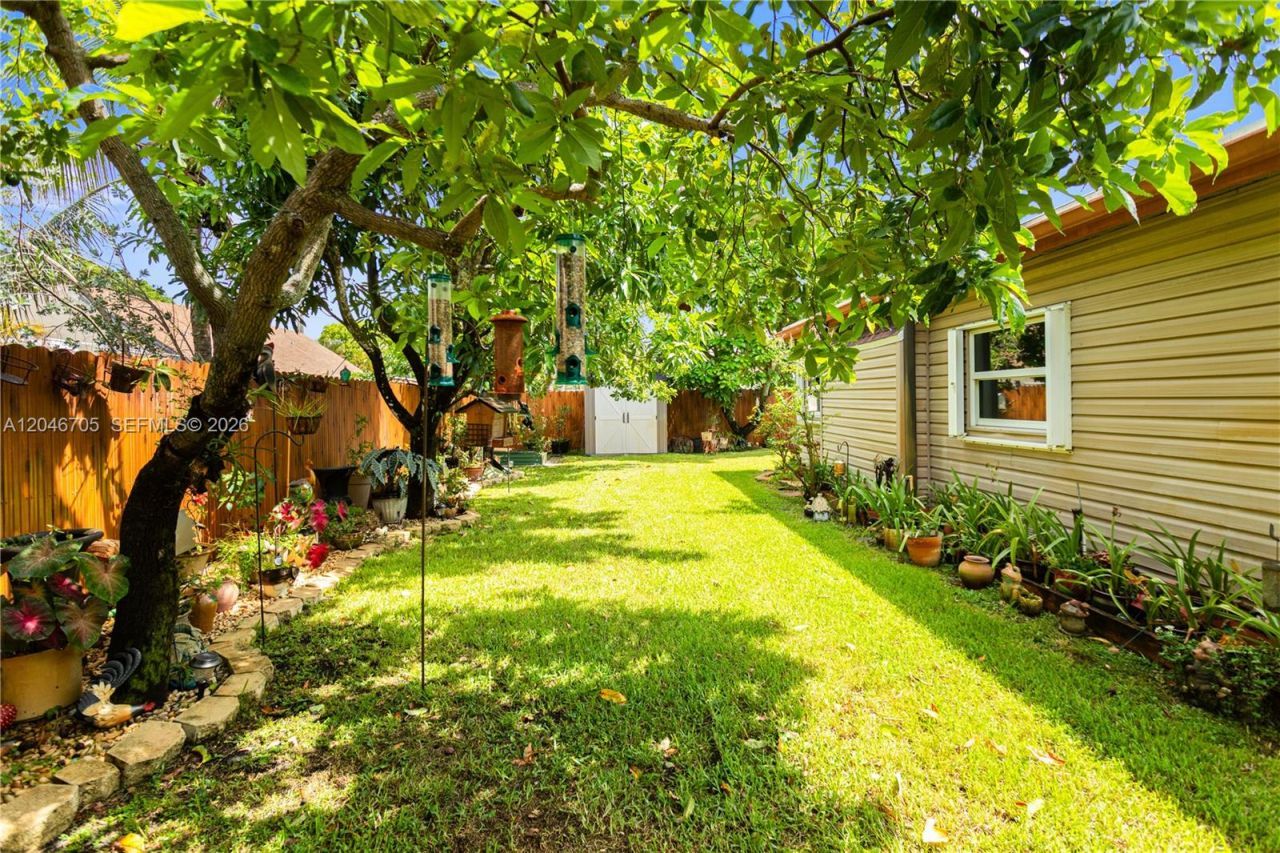 2620 Buttonwood Ave, Miramar, FL 33025 Photo