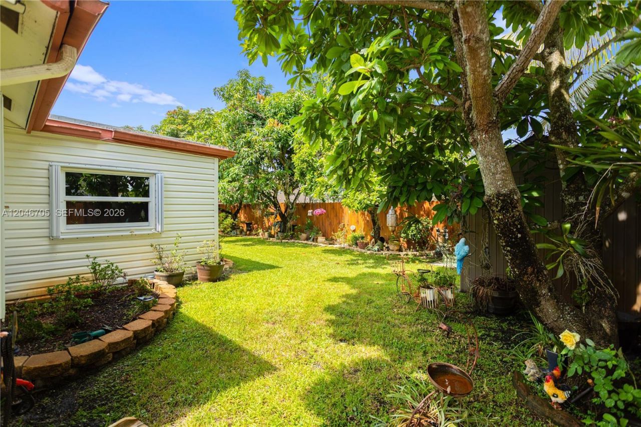 2620 Buttonwood Ave, Miramar, FL 33025 Photo