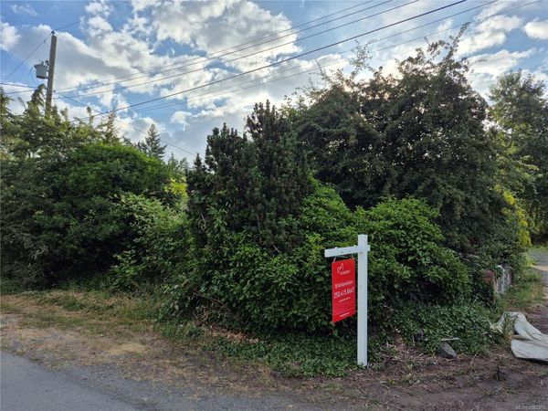 4129 Gillie Rd , Saanich, BC V9E 2C7