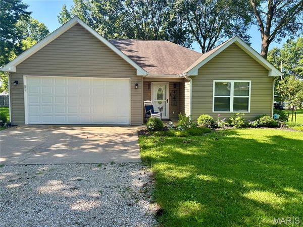 310 Miller Street , Montgomery City, MO 63361