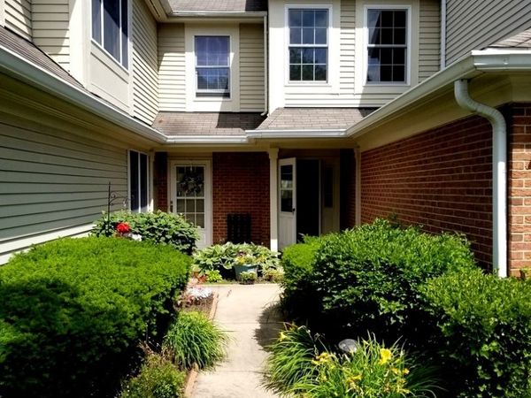 30W023 Laurel Court , Warrenville, IL 60555