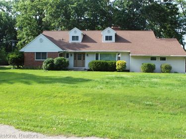 4440 Marquis Lane Lane, Bloomfield Hills, MI 48301