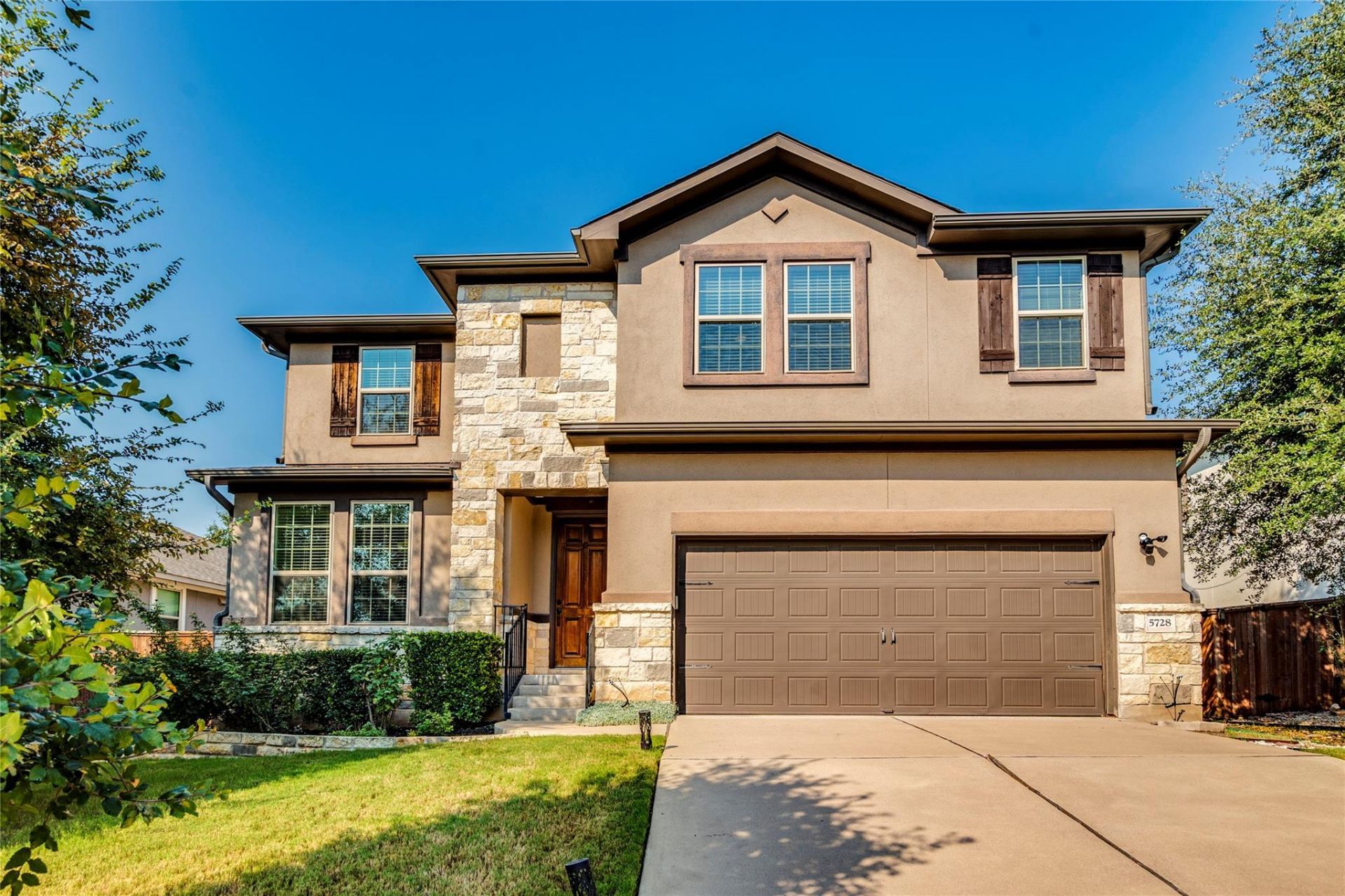 5728 Siragusa Dr, Austin, TX 78738 Main Photo