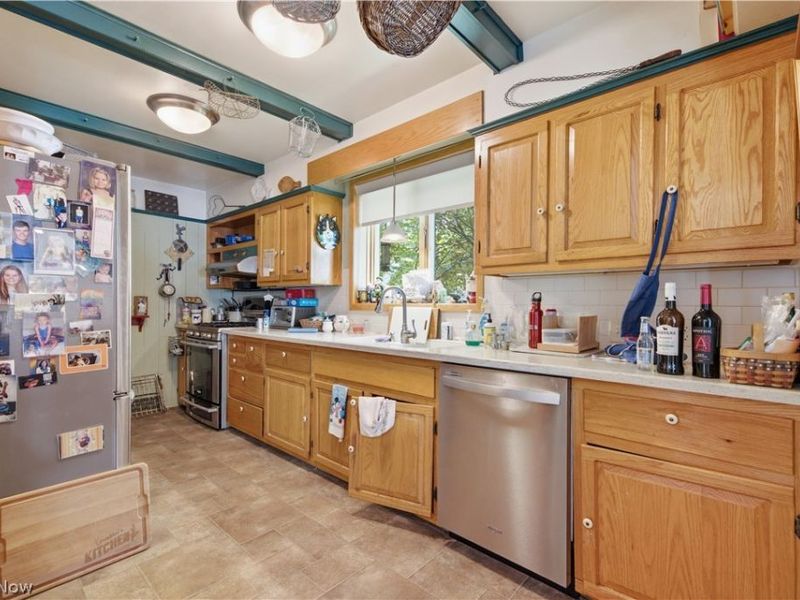 303 Cordelia Street SW, North Canton, OH 44720 Photo 13