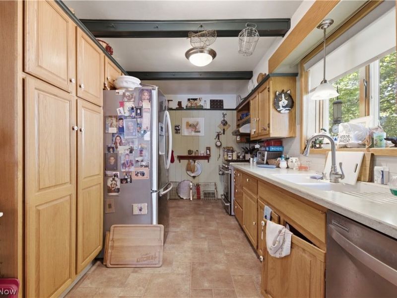 303 Cordelia Street SW, North Canton, OH 44720 Photo 14