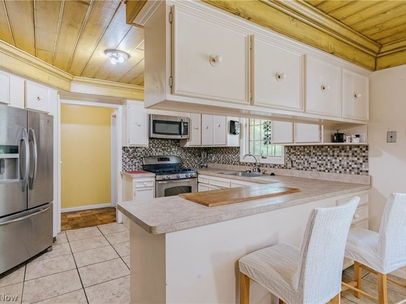 477 Snavely Road, Richmond Heights, OH 44143 Photo 10